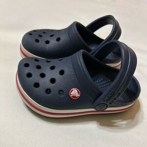 CROCS toddler Blue and Red Sandals with Ventilation and Strap size 7